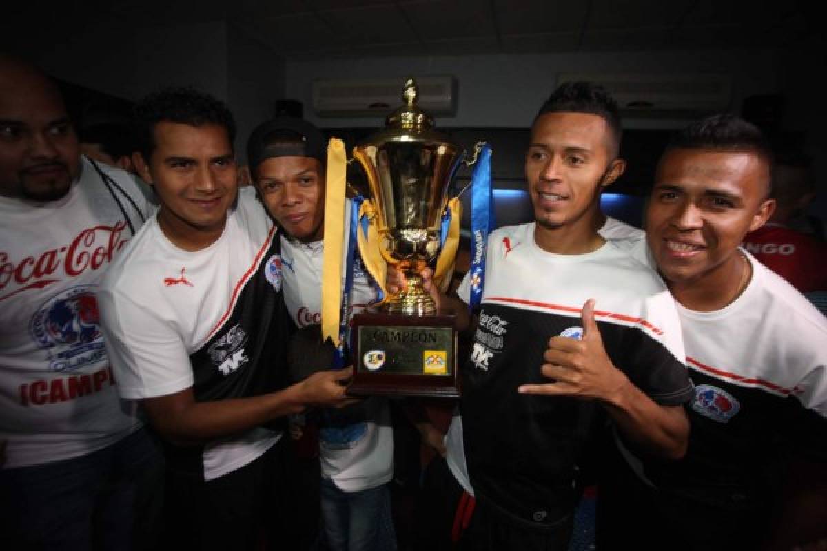 Baile en el camerino de Olimpia