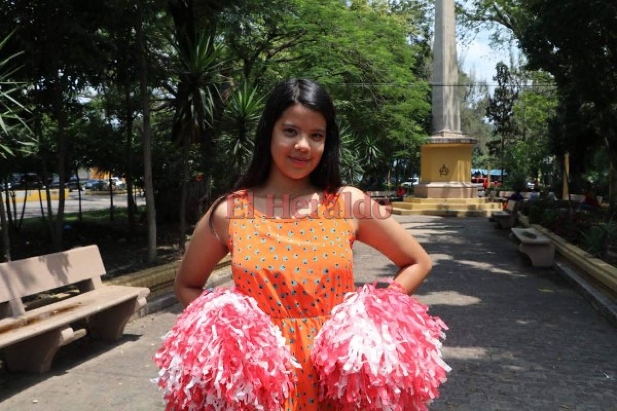Ellas son las carismáticas pomponeras del Instituto Morazán de Tegucigalpa