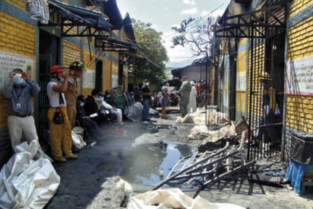 Tras el incendio fueron descubiertos los cuerpos calcinados de 360 reclusos y una mujer que era visita de un reo (Foto: El Heraldo Honduras/ Noticias de Honduras)