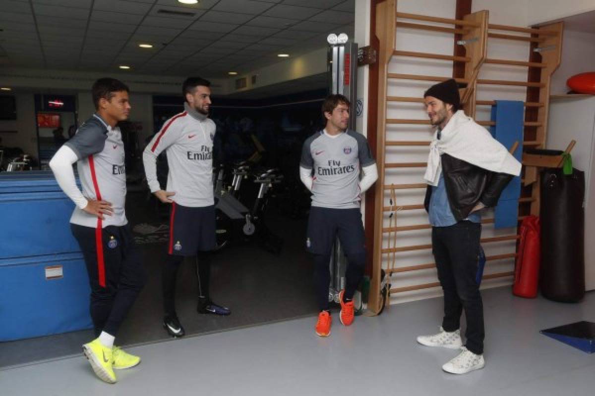Beckham visita a sus antiguos compañeros del PSG