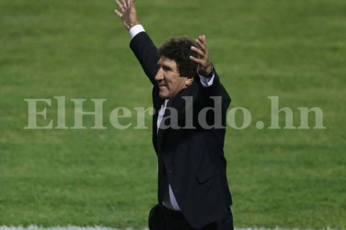 Héctor Vargas continuará al frente del Olimpia