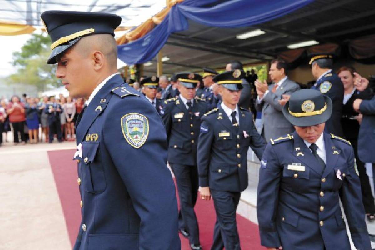 Ni el proceso de ascenso se respeta en la policía