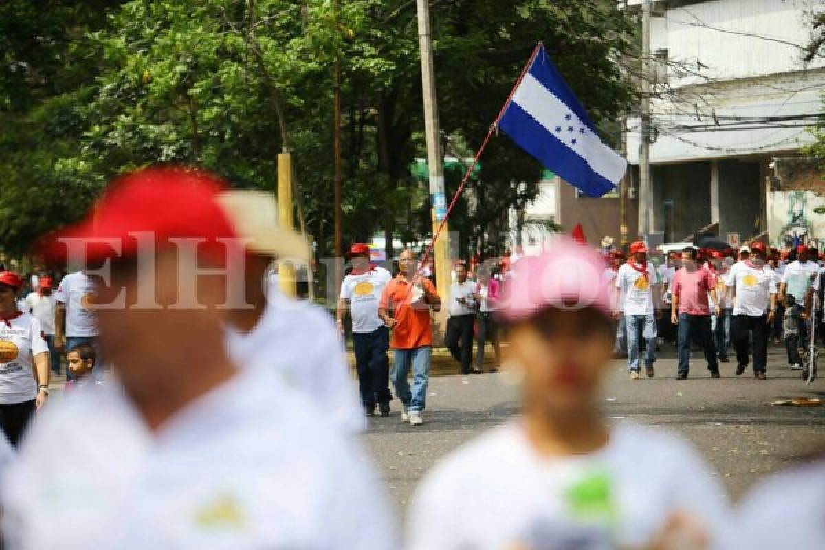 Honduras: Atacan sede del Partido Nacional durante marcha de trabajadores