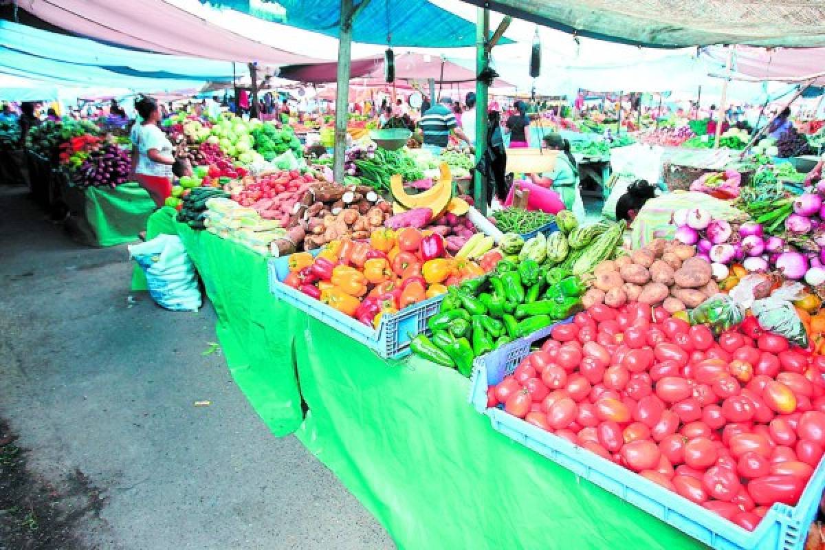 Bajan precios de 14 productos en feria