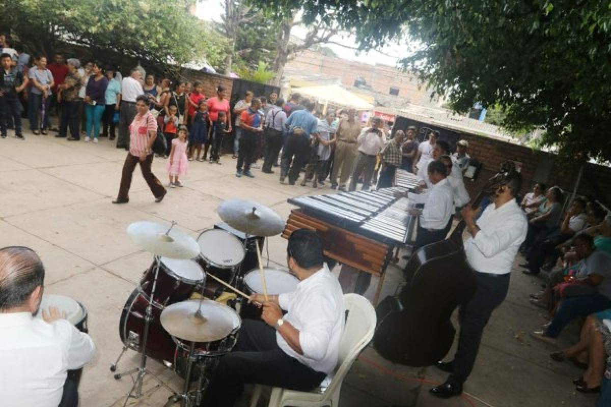 Tradición y cultura en el 53 aniversario de la Kennedy