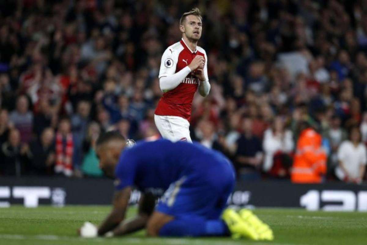 El Arsenal remonta al Leicester en un vibrante arranque de la Premier League