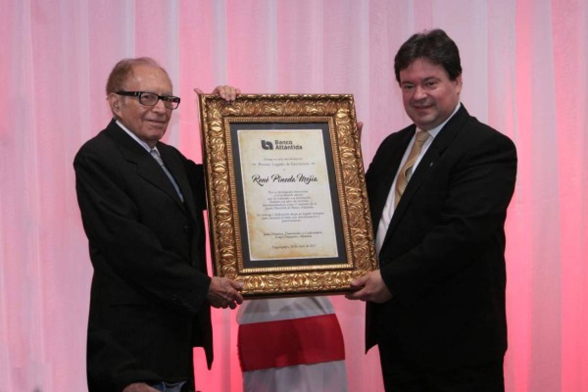 Honor al mérito: Premio Legado de Excelencia otorgado a Gilberto Goldstein