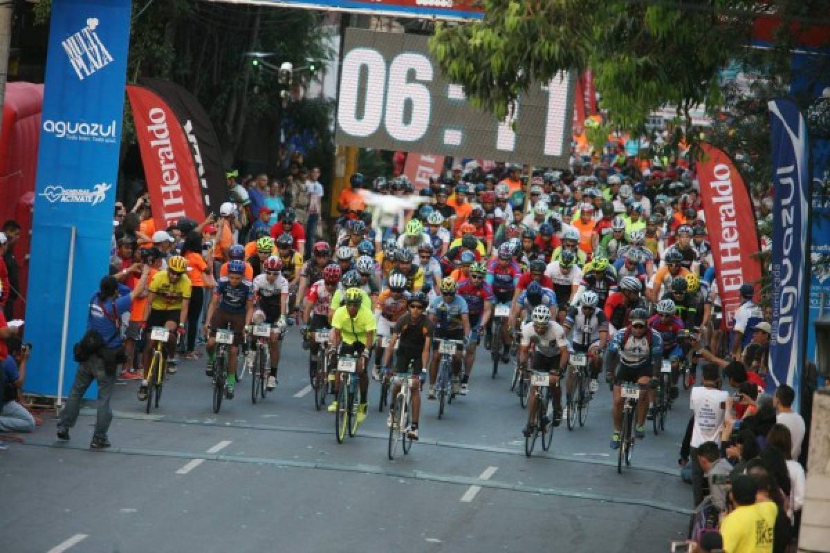 EL HERALDO celebra el 438 aniversario de la capital de Honduras pedaleando