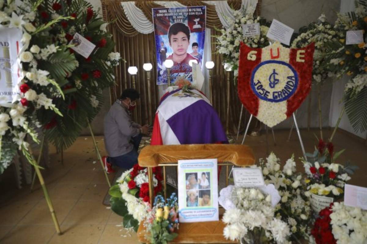 Expresidente de Perú enfrenta investigación por dos homicidios