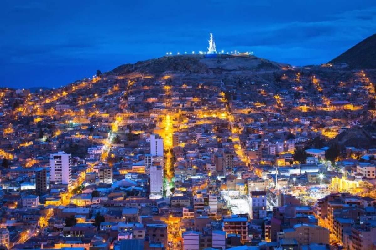 ¡Fiesta en las alturas! El teleférico de la Virgen del Socavón en Bolivia