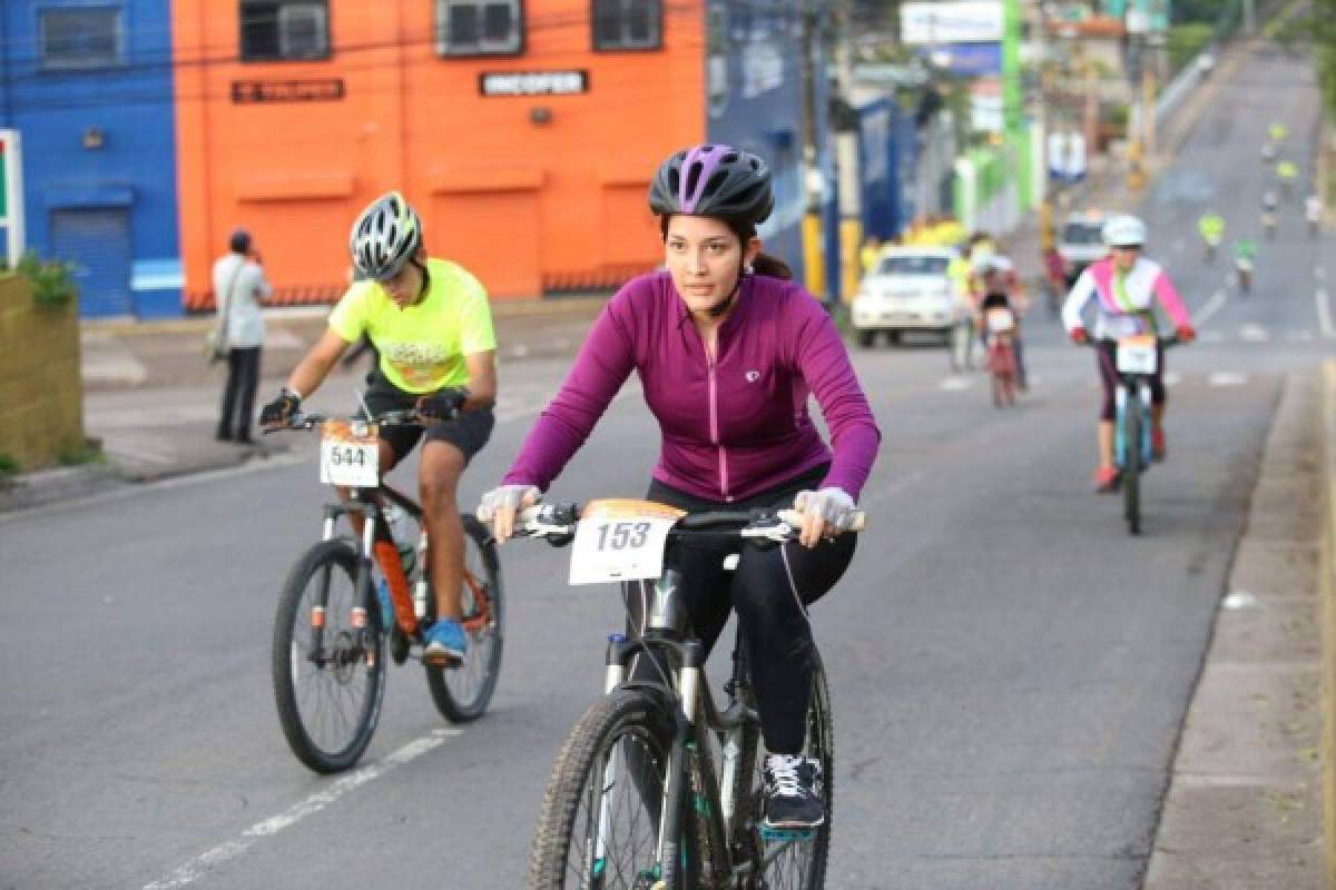 Pasión y energía en Quinta Vuelta Ciclística de EL HERALDO