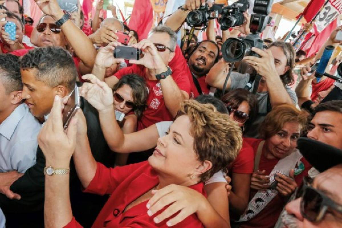Dilma Rousseff reelecta como presidenta de Brasil por ajustado margen