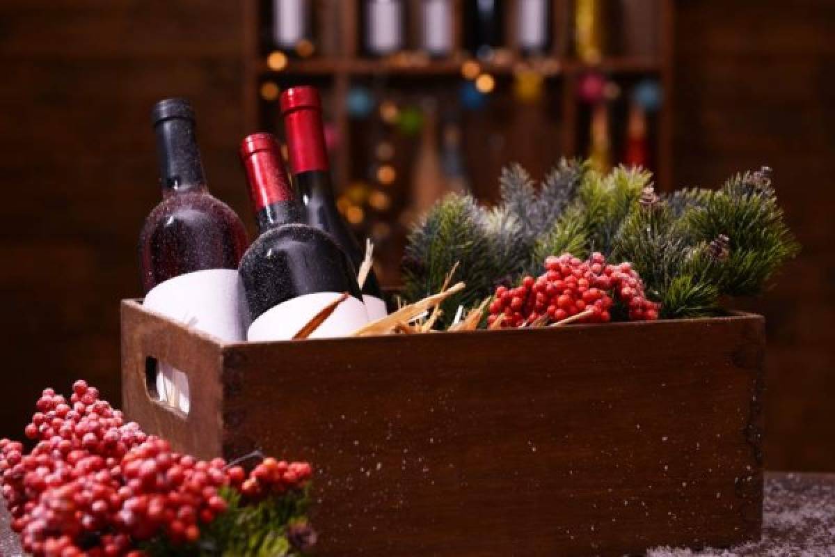 Medida. El menú navideño de por sí contiene miles de calorías, no las aumente con las bebidas alcohólicas.