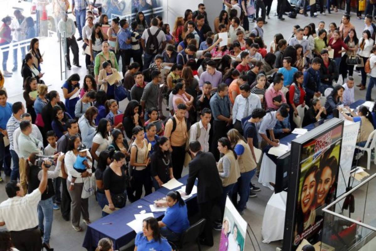 San Pedro Sula: Mil plazas ofrecen en Feria de Empleo