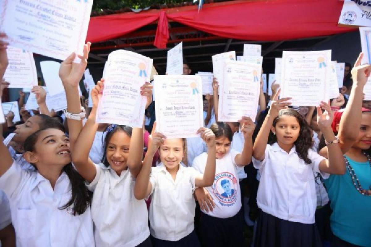 Educación clausura el año escolar 2015  