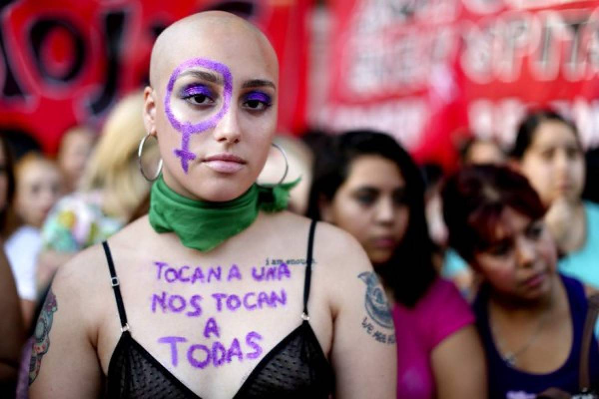 Latinoamericanas toman calles contra inequidad y violencia