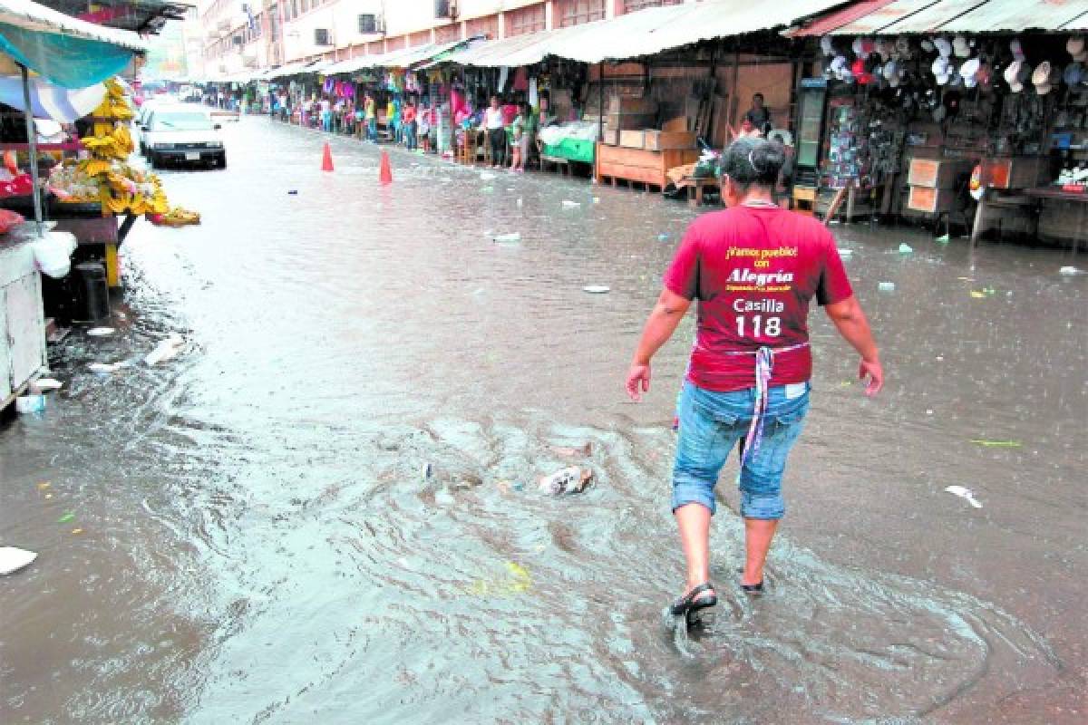 Gobierno local prepara planes de emergencia por lluvias