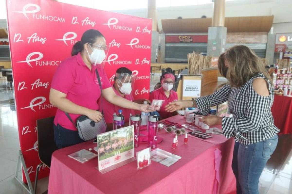 Mujeres guerreras en una cruzada rosa contra el cáncer de mama