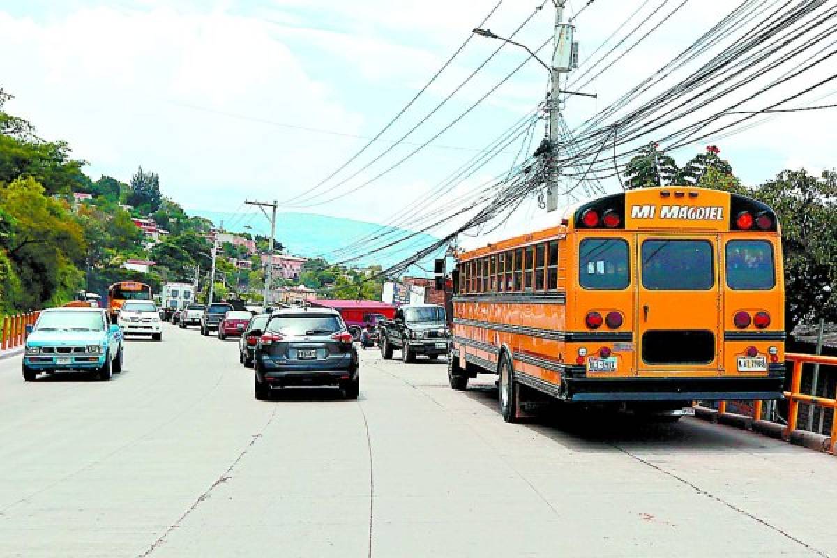 Prohíben estacionar vehículos en 1,250 metros de la salida a oriente de Tegucigalpa