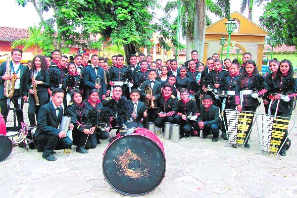 Banda del León Alvarado enaltece a los artistas de la ciudad de Comayagua