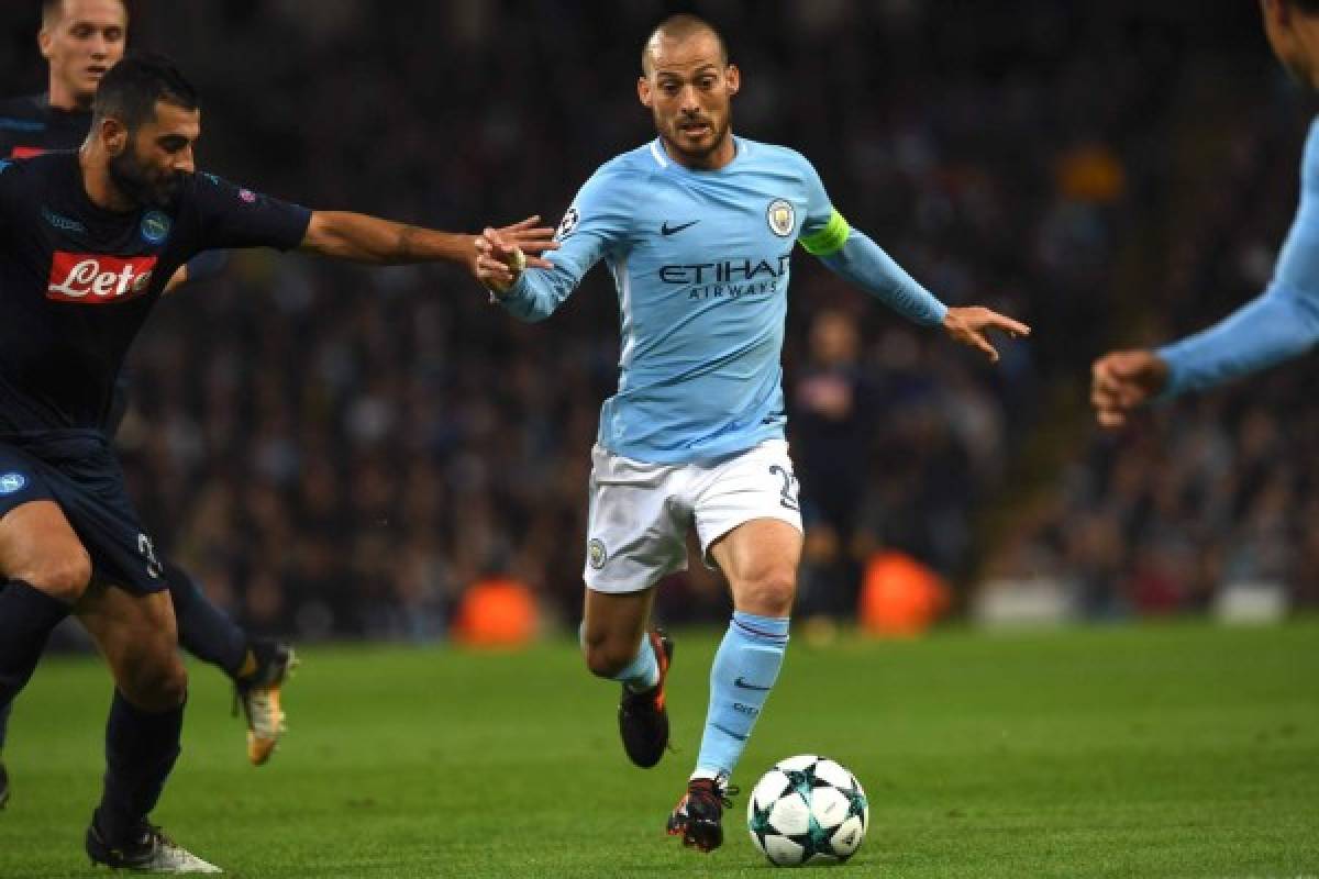 Manchester City derrotó 2-1 al Napoli y es líder del grupo F de la Champions League