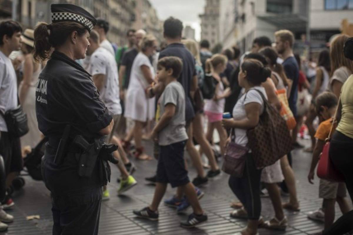 Ellos son los 12 sospechosos de los atentados terroristas de España