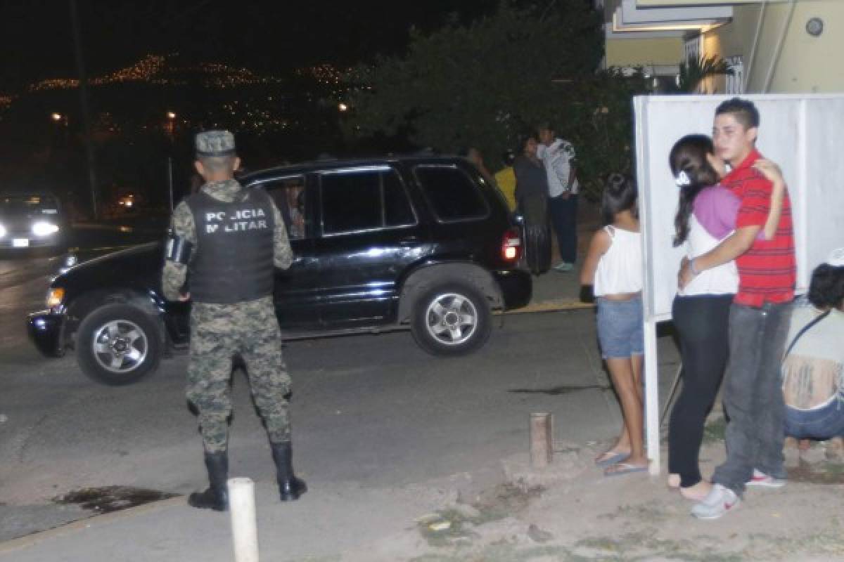 El segundo hecho violento sucedió en la entrada de la colonia 30 de Noviembre, donde asesinaron a un joven al filo de las 8:30 de la noche.