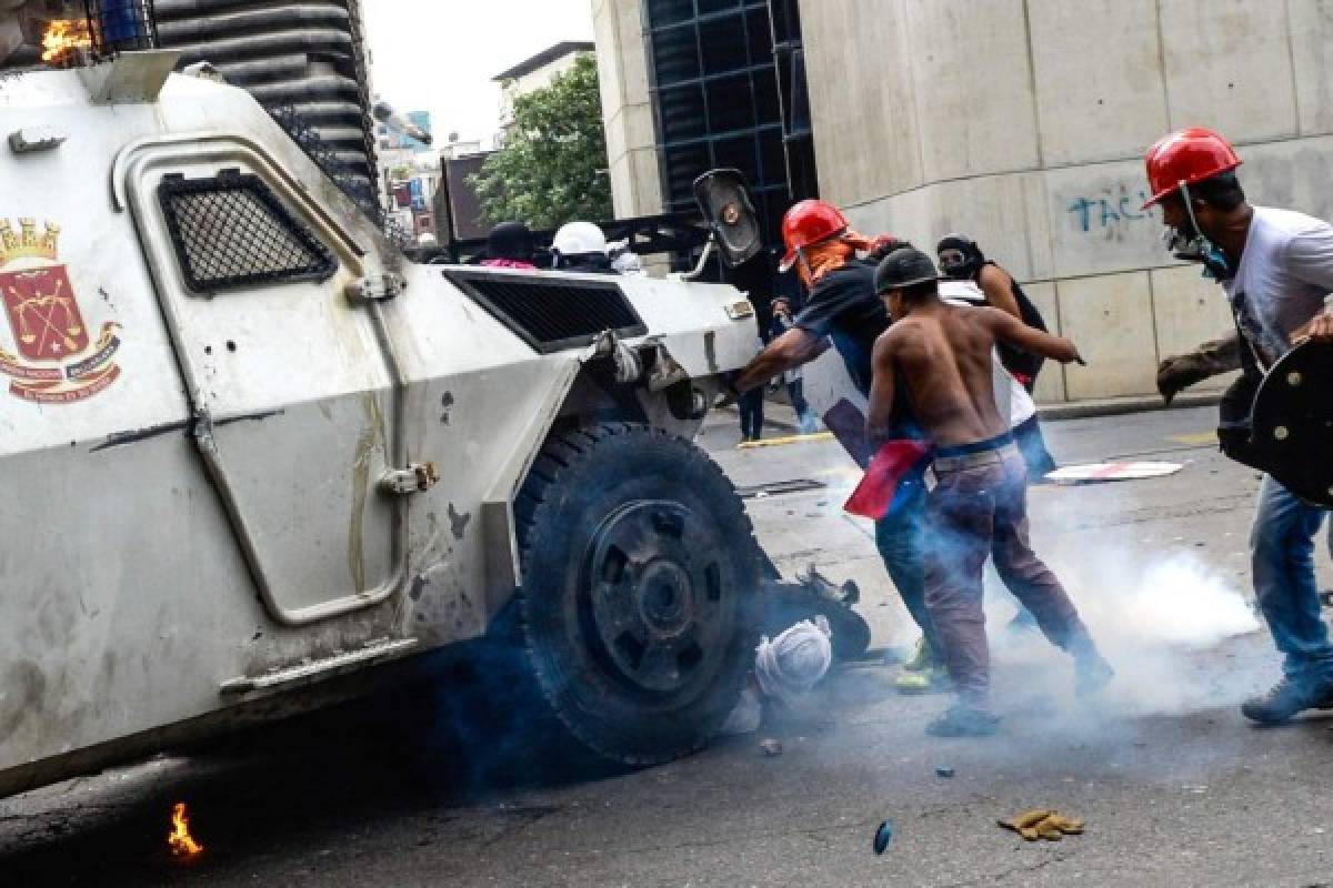 Venezuela tilda de 'estocada por la espalda' rechazo de Santos a Constituyente