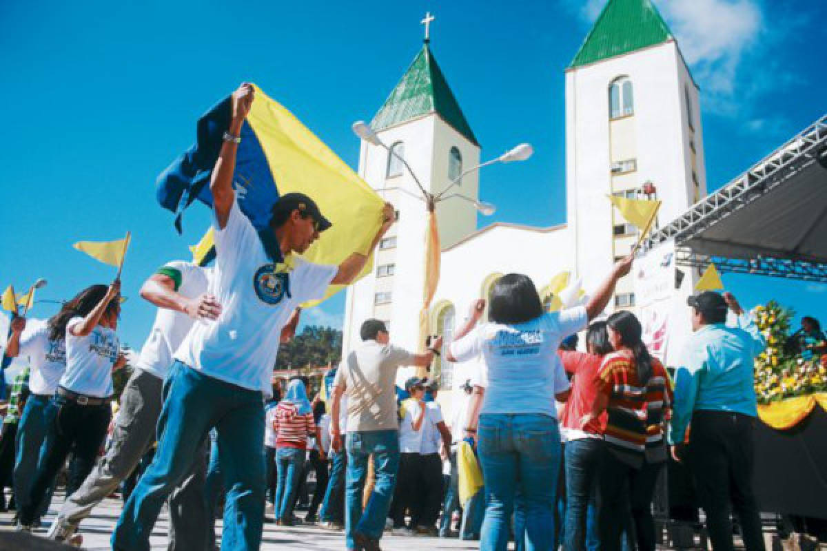 Católicos del mundo abarrotan Danlí para honrar a Virgen María