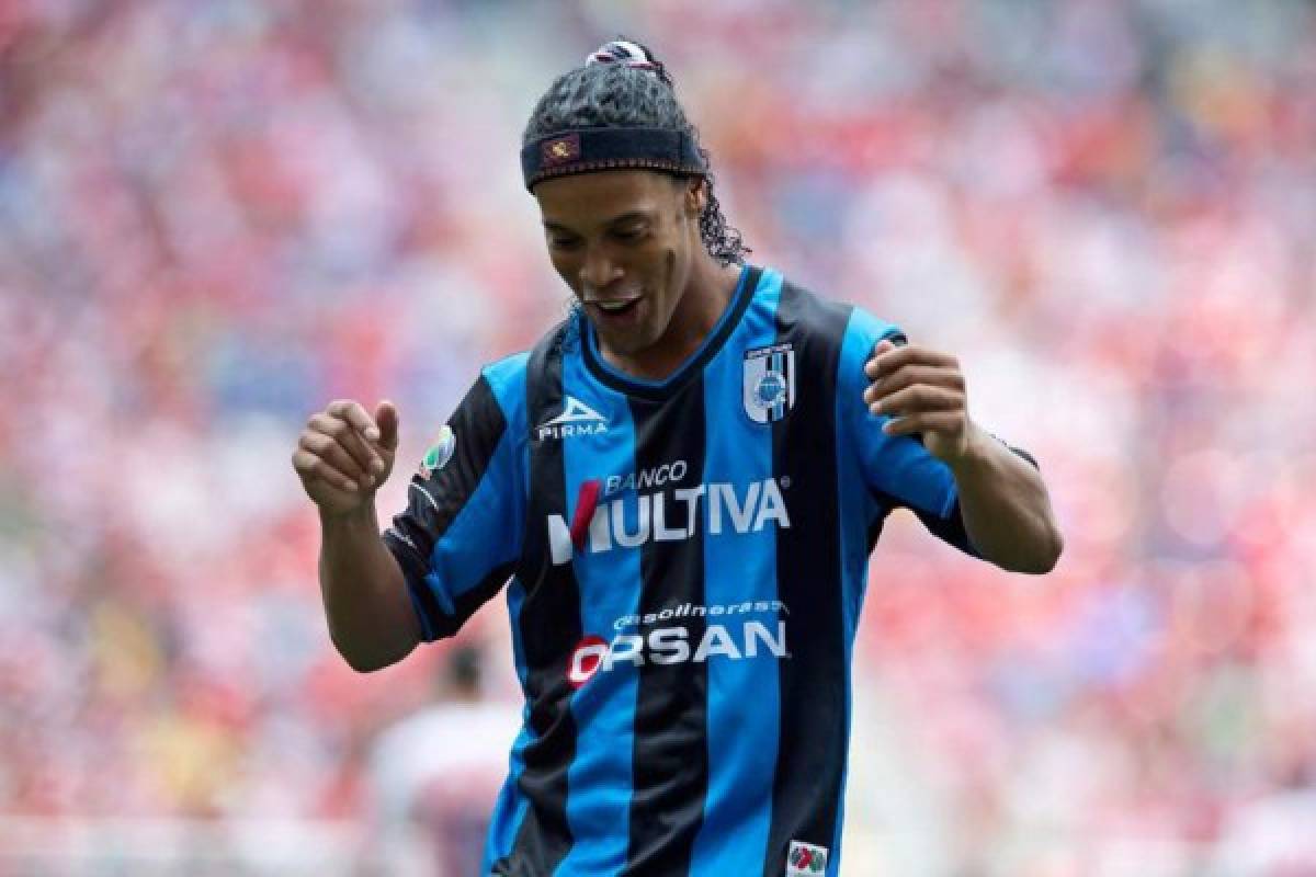 VIDEO: Ronaldinho anota su primer gol en México