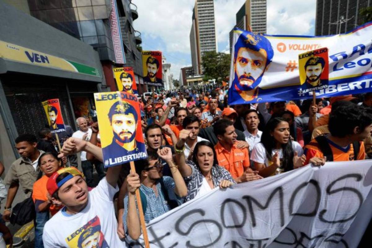 Venezuela sabrá el martes si se activa revocatorio contra Maduro  