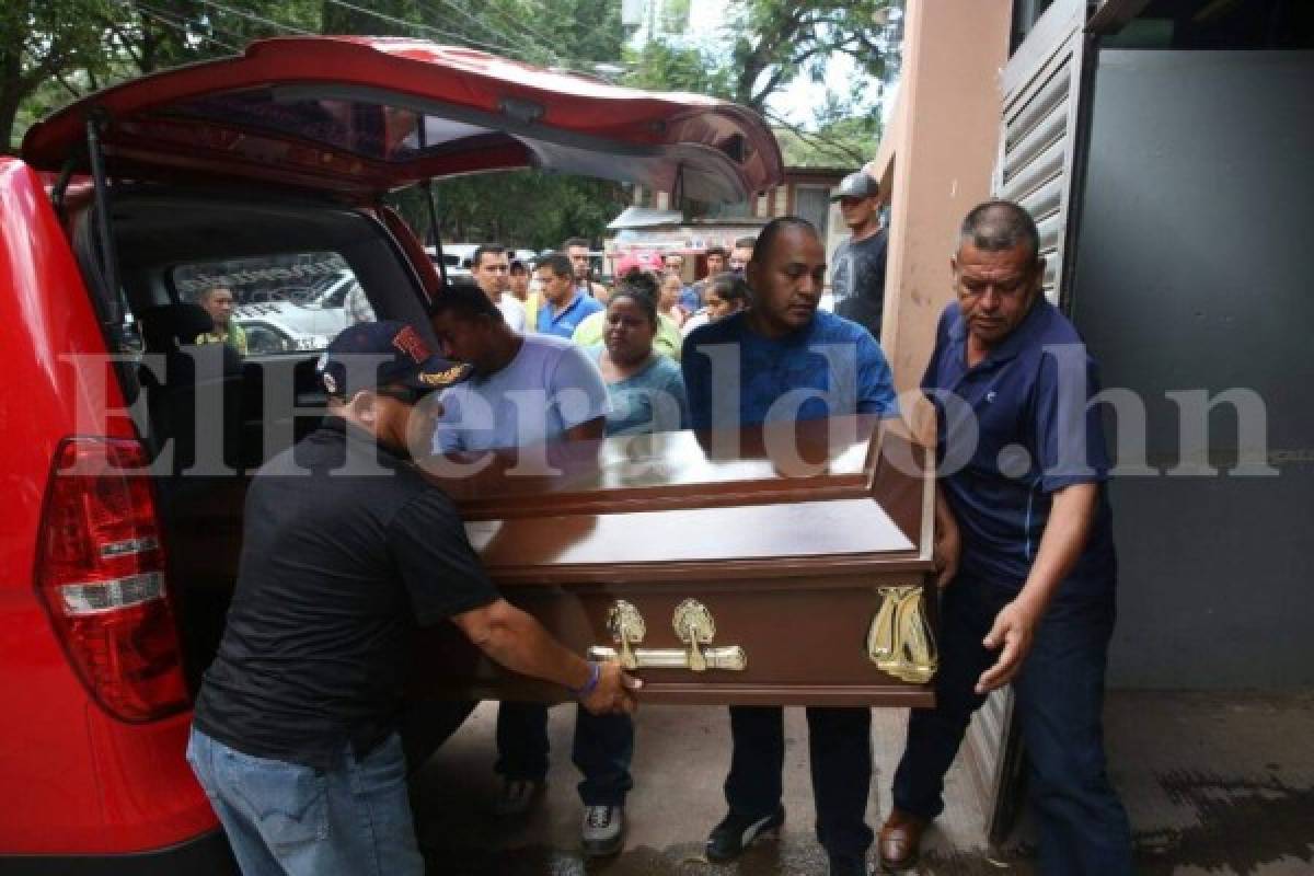 Reclaman los cuerpo de tres de las cinco personas muertas en la residencial Honduras