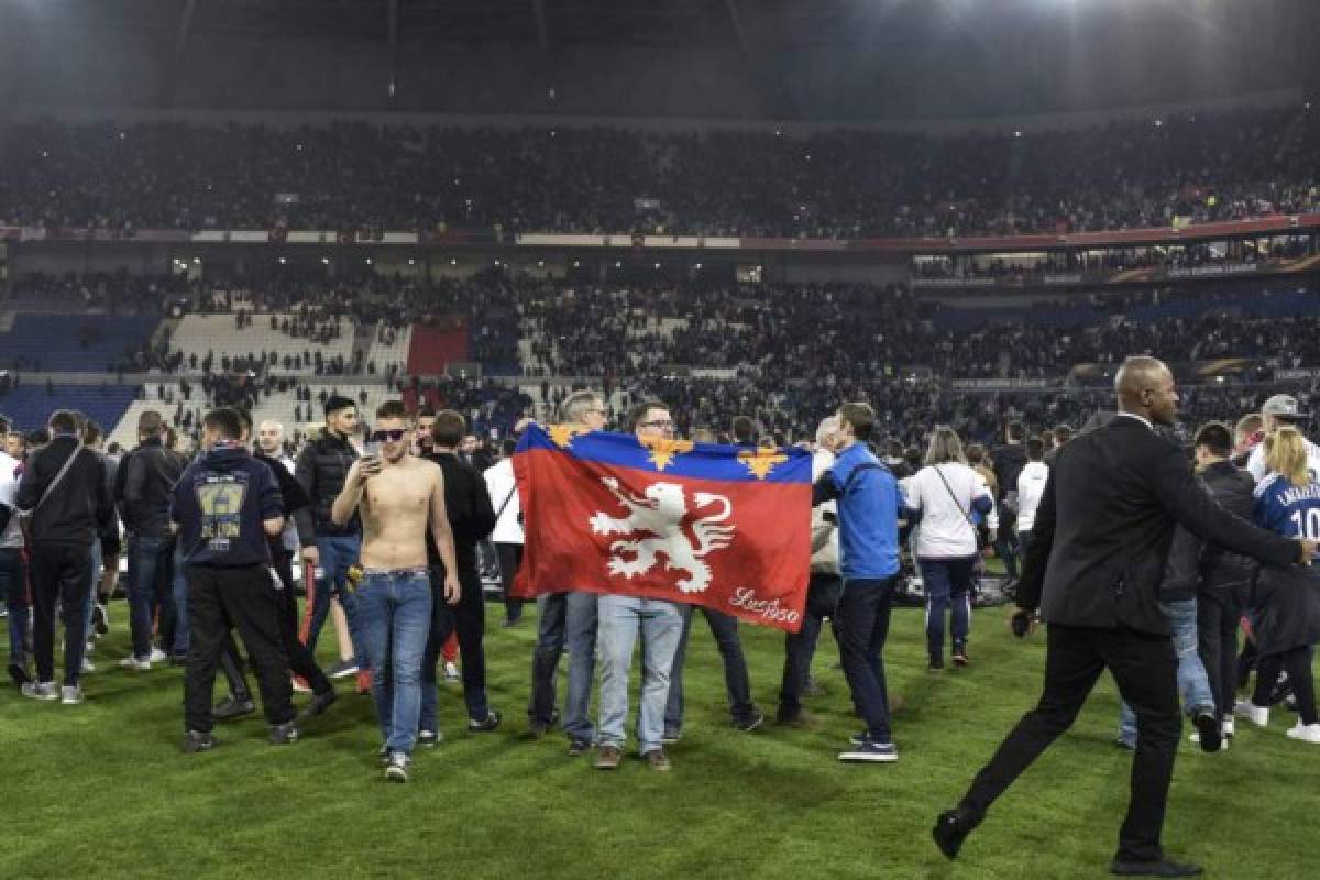 La UEFA abre procedimiento disciplinar al Lyon por incidentes en la Europa League  