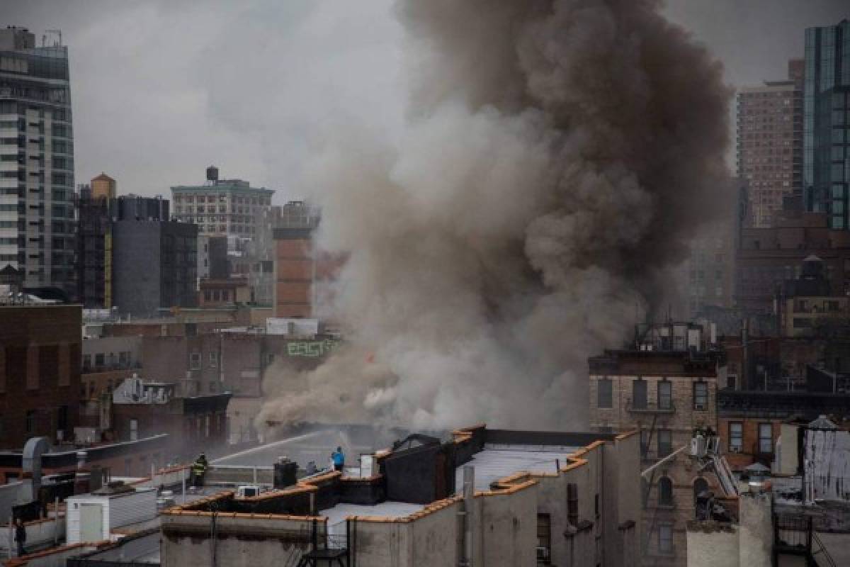 Explosión provoca derrumbe de edificio en Nueva York  