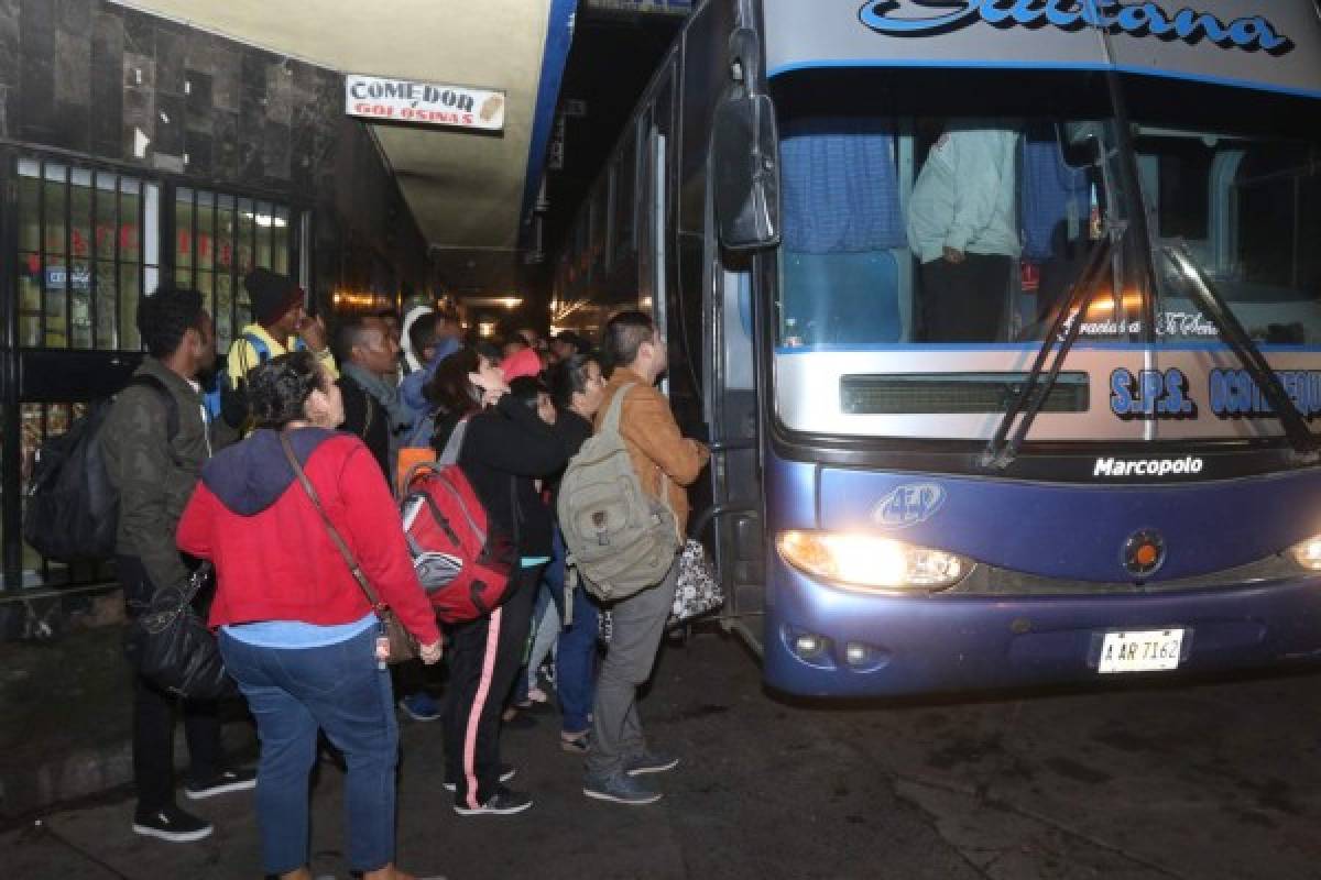 Terminales de buses comienzan a abarrotarse de viajeros navideños en la capital de Honduras