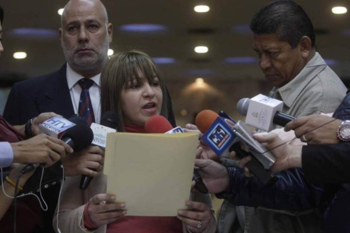 Marlene Alvarenga: 'Salvador Nasralla tiene una boca peor que una letrina'
