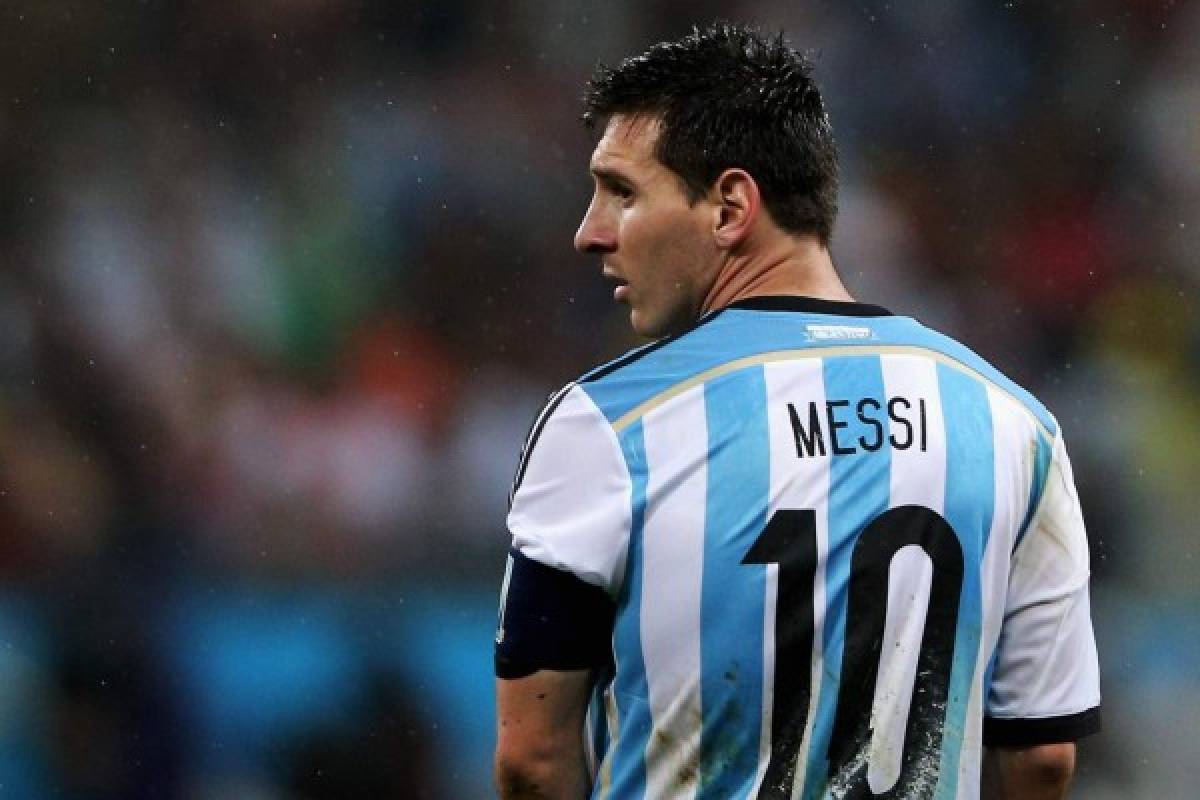 ¿Cuánto tiempo de trabajo te llevaría ganar el sueldo Messi?