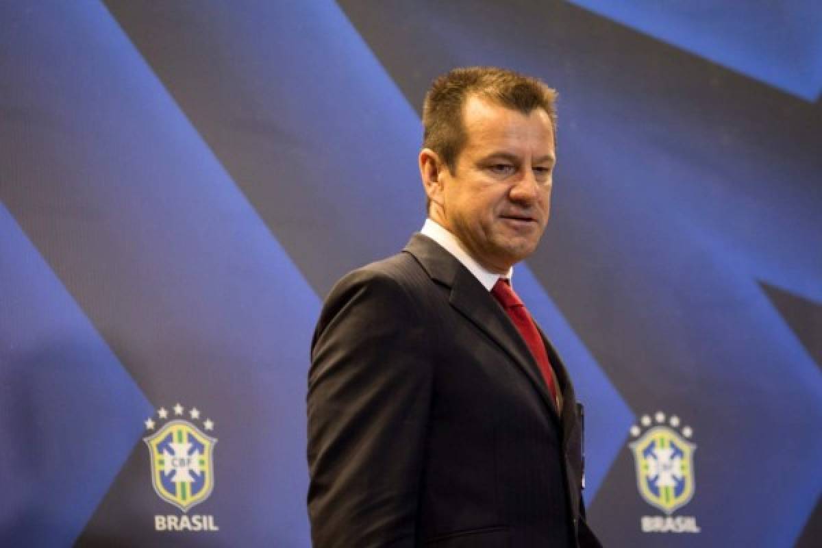 'El hombre no llora': Dunga no confía en psicólogos y critica debilidad de Brasil en el Mundial