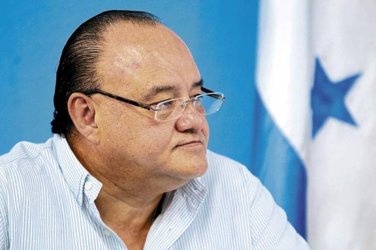 El titular de la Secretaría de Infraestructura y Servicios Públicos (Insep), Roberto Ordóñez, ha puesto en marcha un plan de obras que contempla la inversión de 48 mil millones de lempiras.