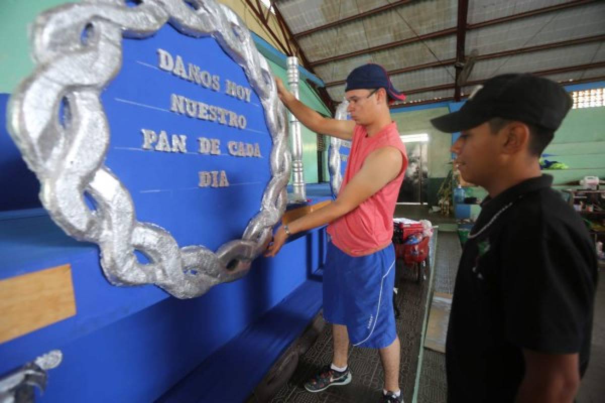 Honduras: Comayagua revive el fervor religioso en Semana Santa