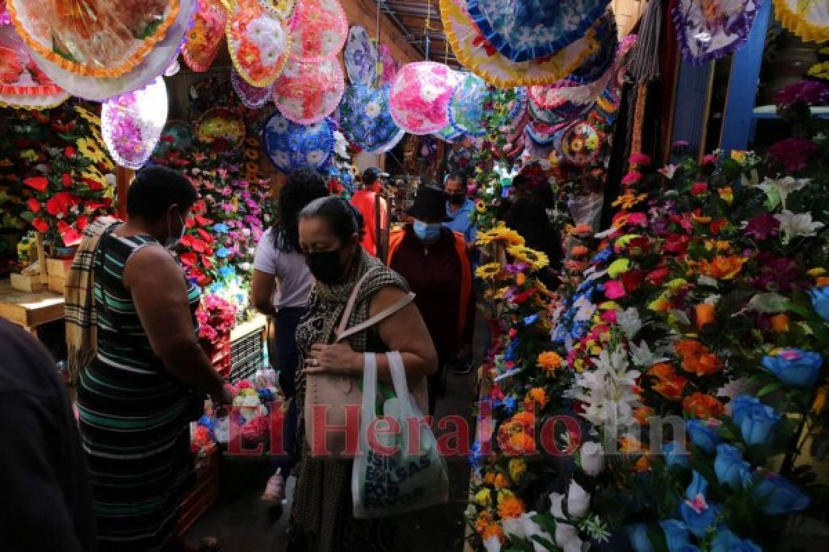 Mercados de la capital mantienen vivas las tradiciones con productos únicos