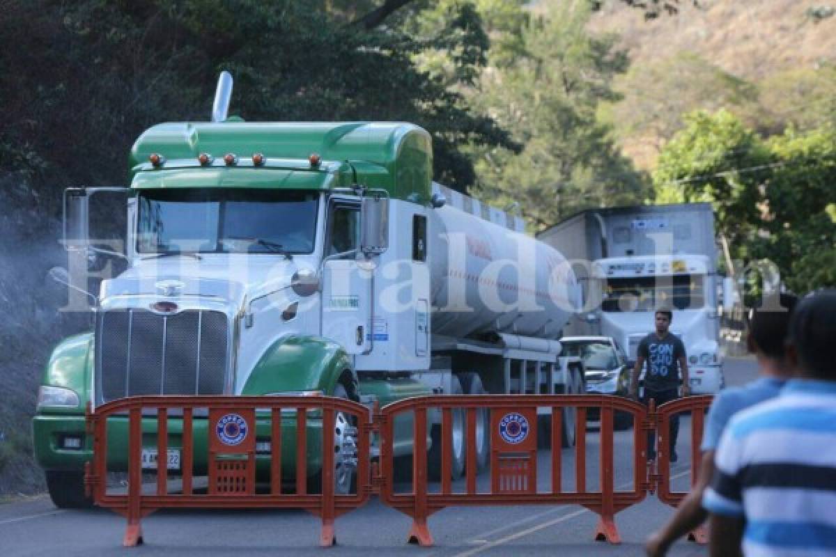 Honduras: Retiran parcialmente automotores accidentados y habilitan paso en salida al sur