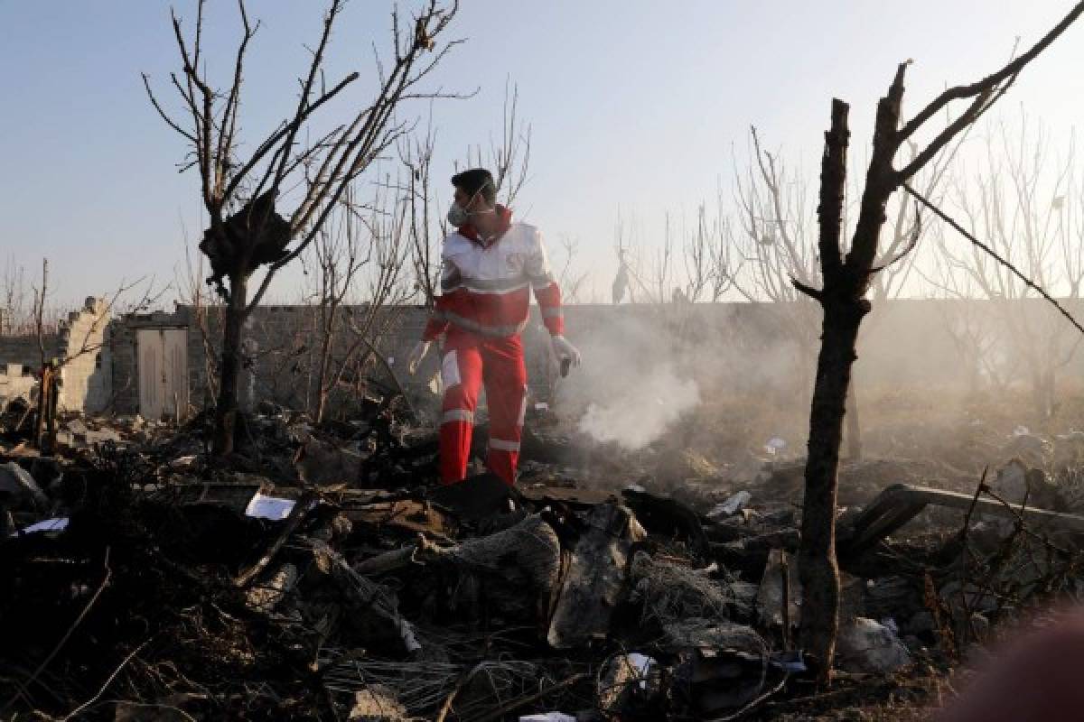 Ucrania solicita a aliados 'pruebas' sobre el avión caído en Irán