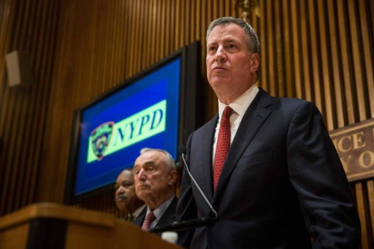 Alcalde de Nueva York pide suspender protestas
