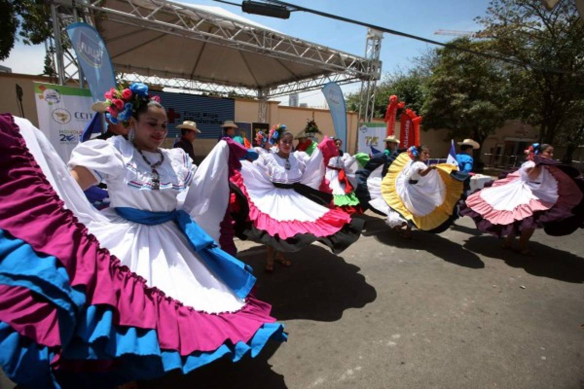 Amplia participación de los emprendedores en Mi Feria DC