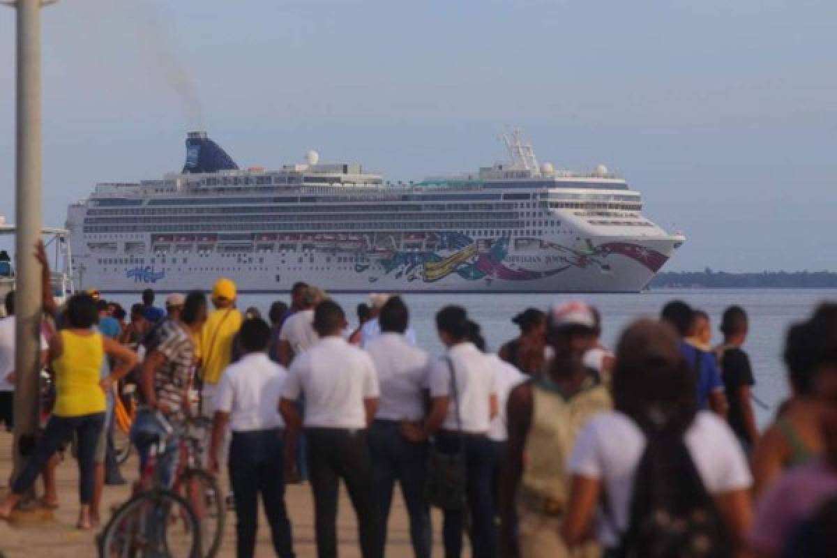 Honduras: Enorme crucero llega a Trujillo con más de 2,000 turistas