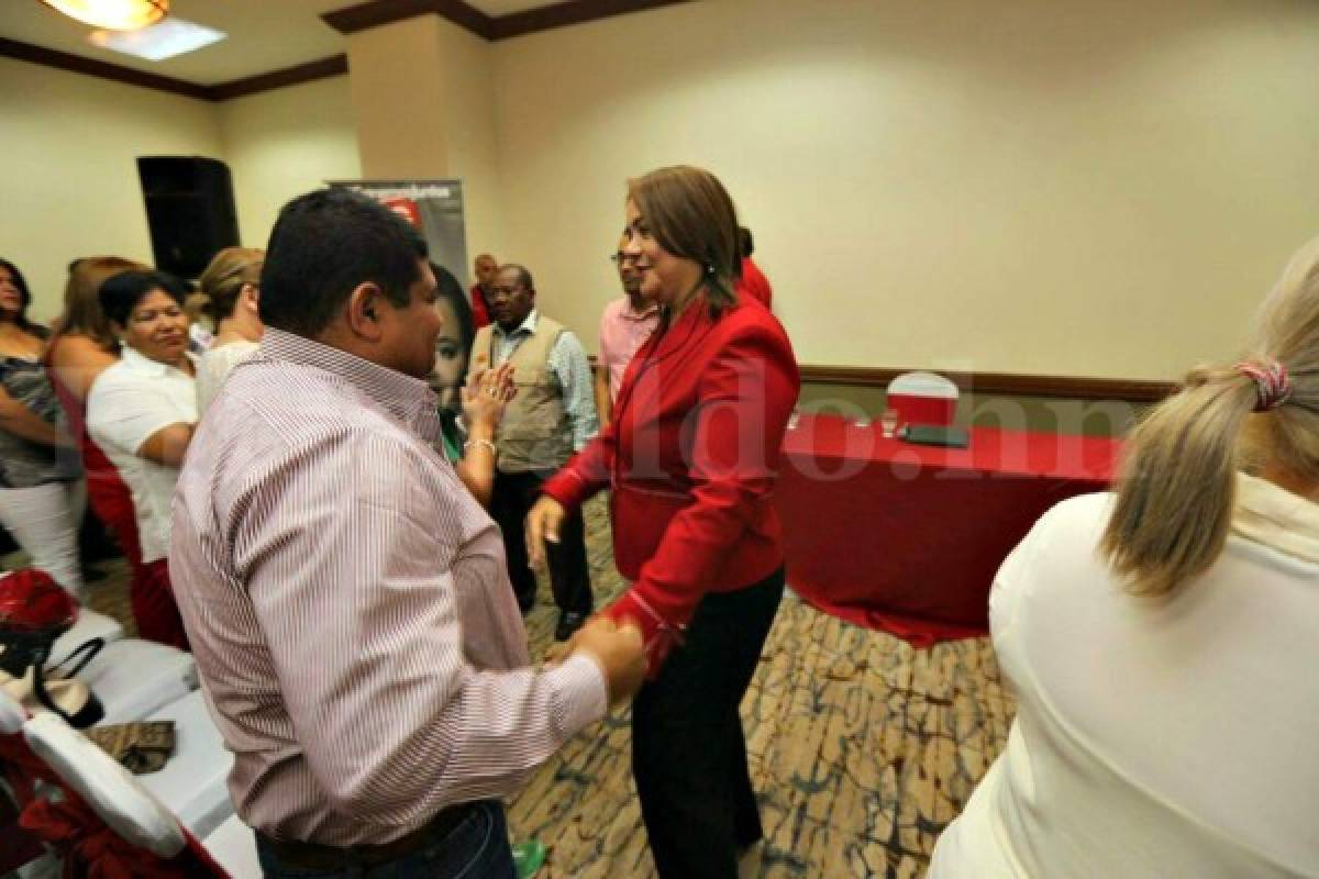 Gabriela Núñez acepta derrota ante Luis Zelaya en las elecciones primarias