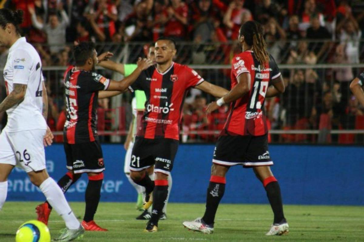 Alajuelense extiende contrato a jugadores hondureños hasta 2019