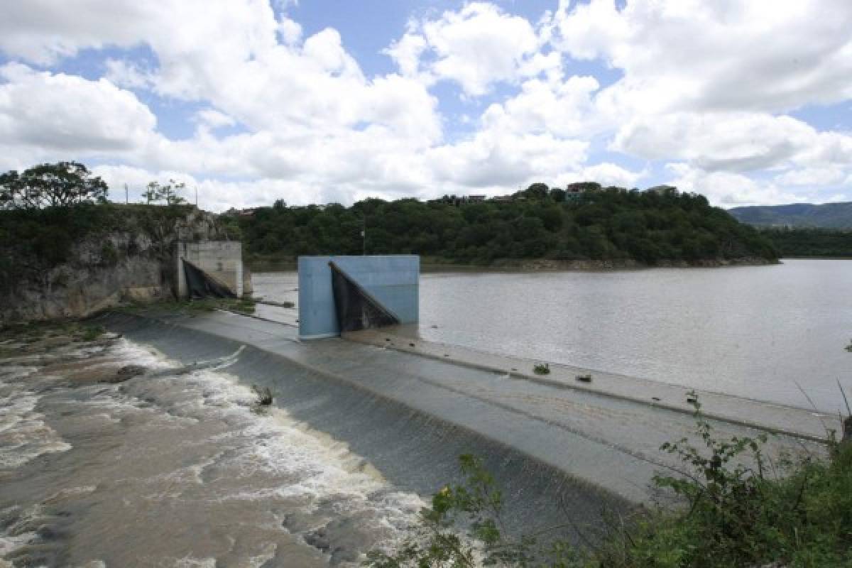 Capitalinos recibirán el agua tres horas diarias en 2018