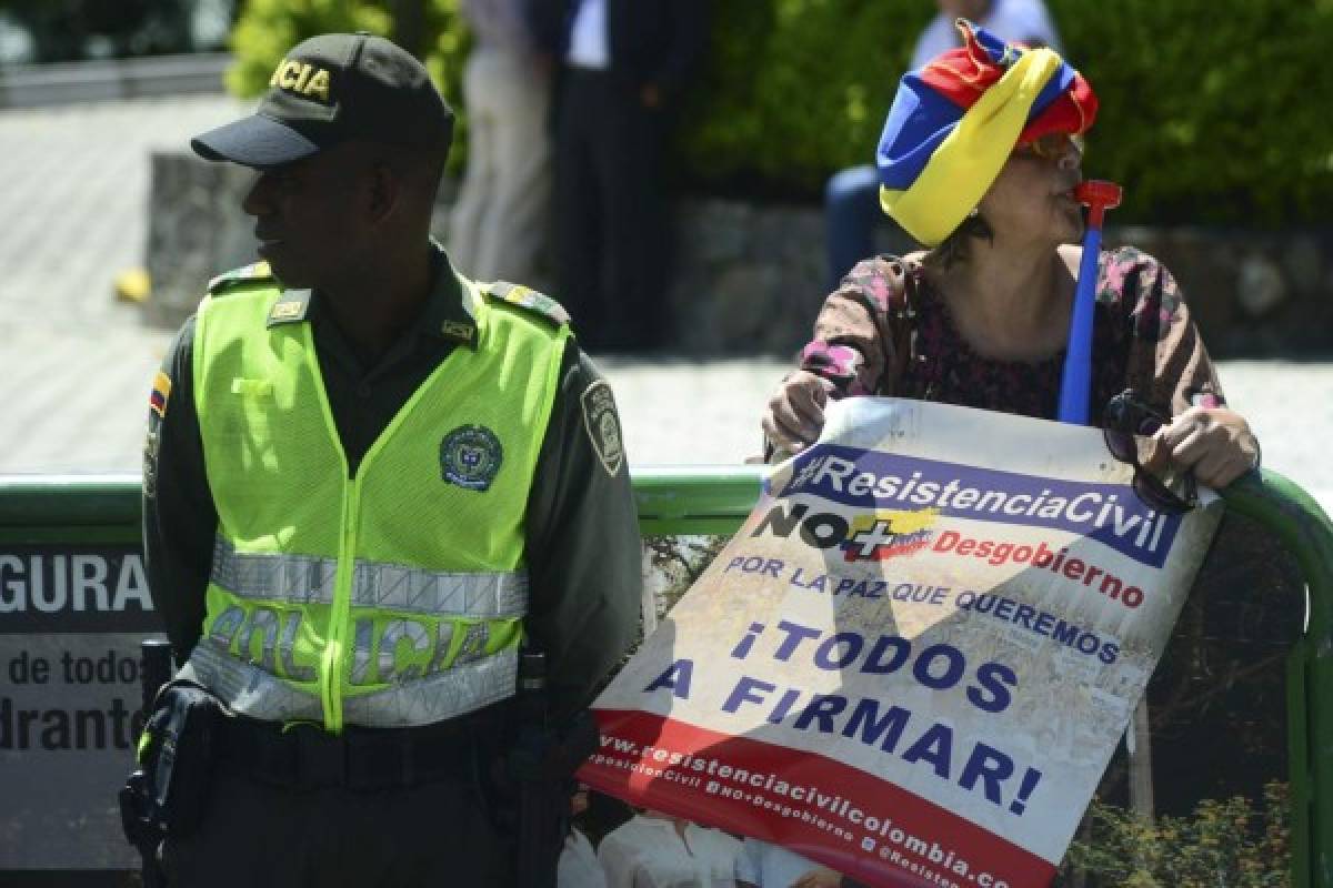 Advierte Santos: FARC lista para 'guerra urbana' si Colombia rechaza paz